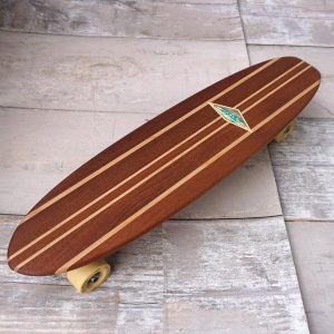 Pseudo-surfboard-longboard