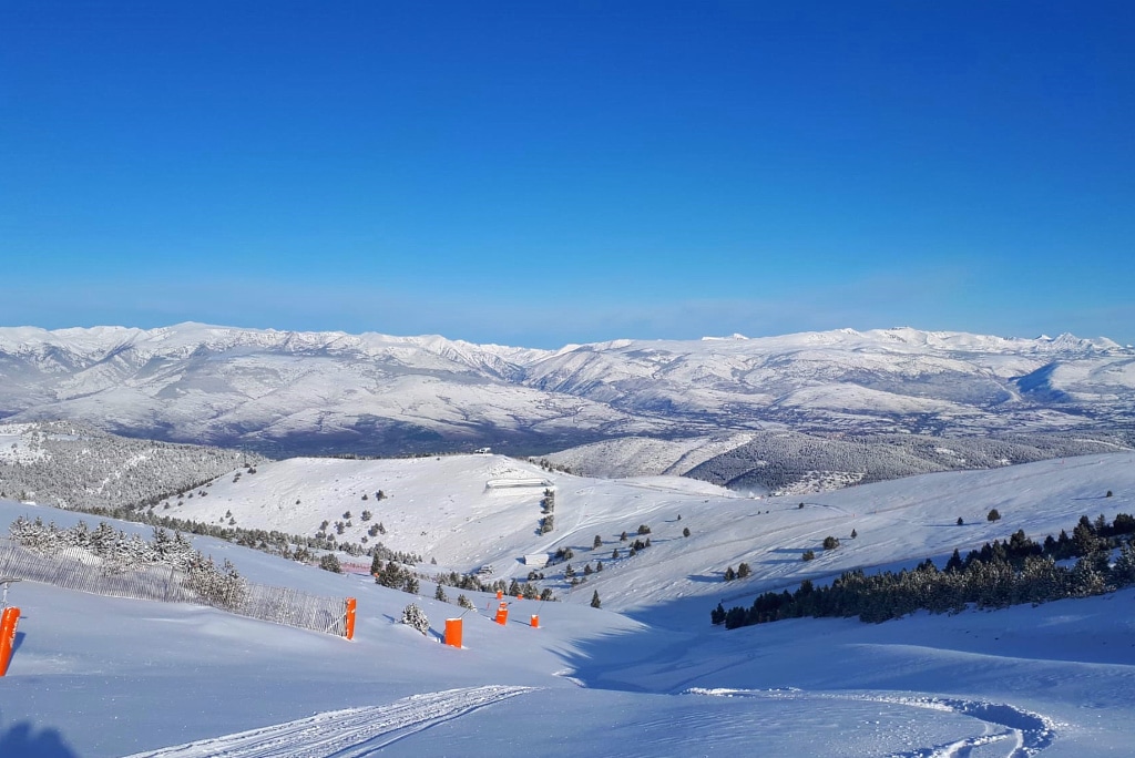 Hacer snowboard pista esquí La Molina