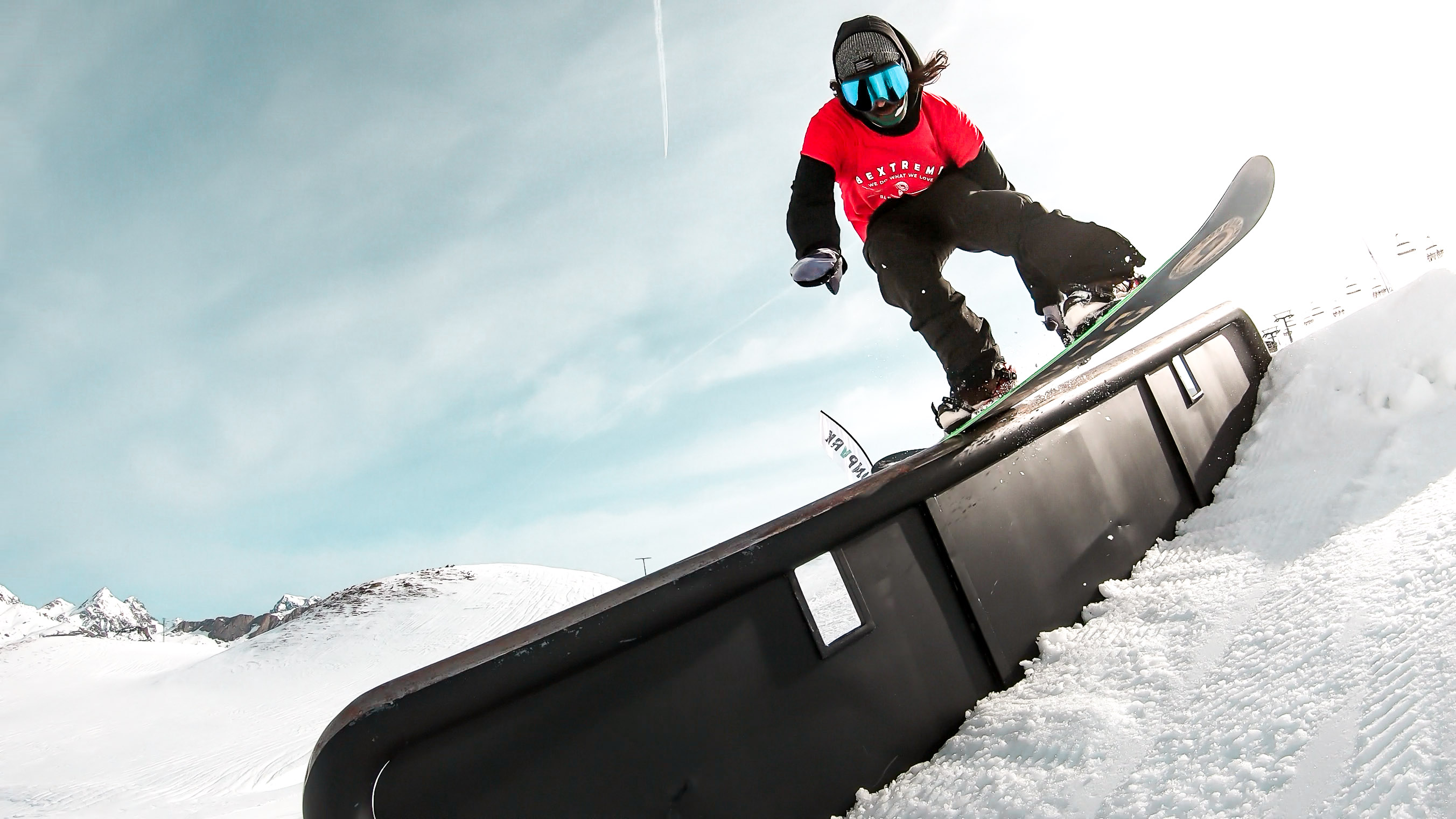 snowboard jibbing