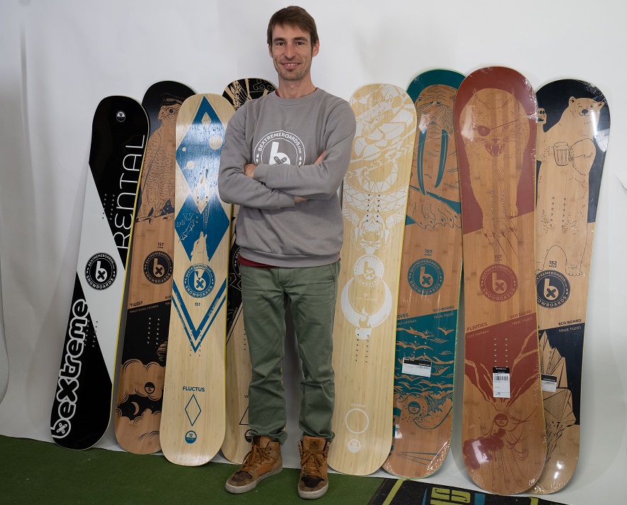 BeXtreme custom snowboard